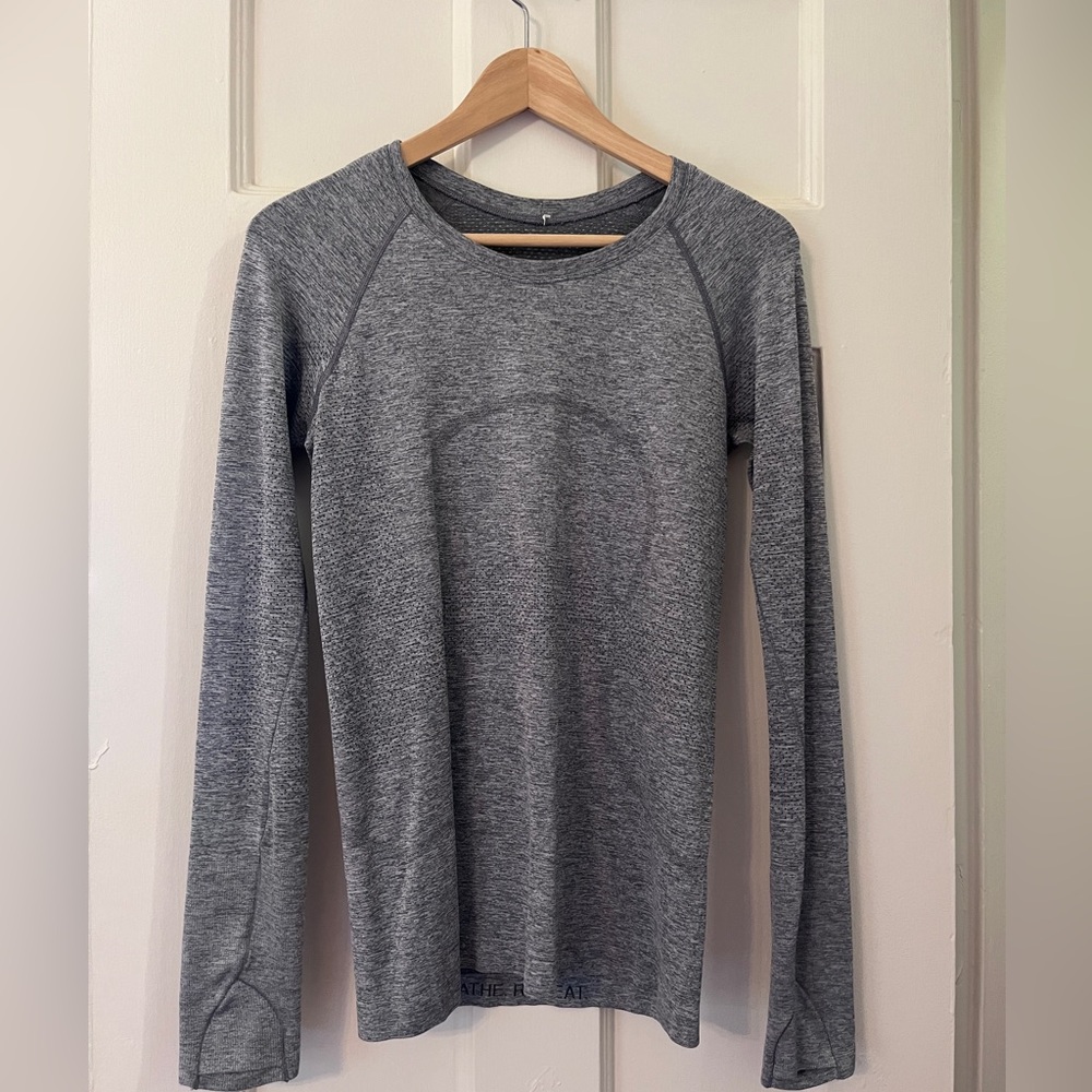 Lululemon Long Sleeve Grey Top Medium